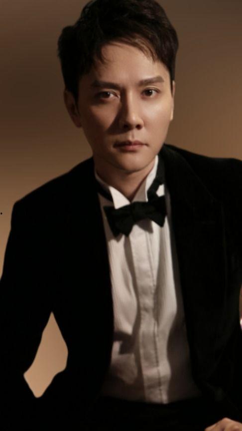 娱乐冯绍峰,娱乐界的璀璨明星  第2张